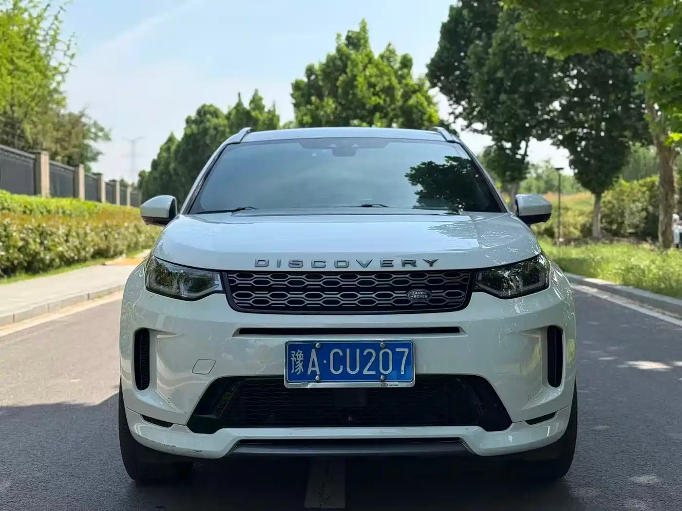 Land Rover Discovery Sport 2020 249PS R-Dynamic Performance фото 2