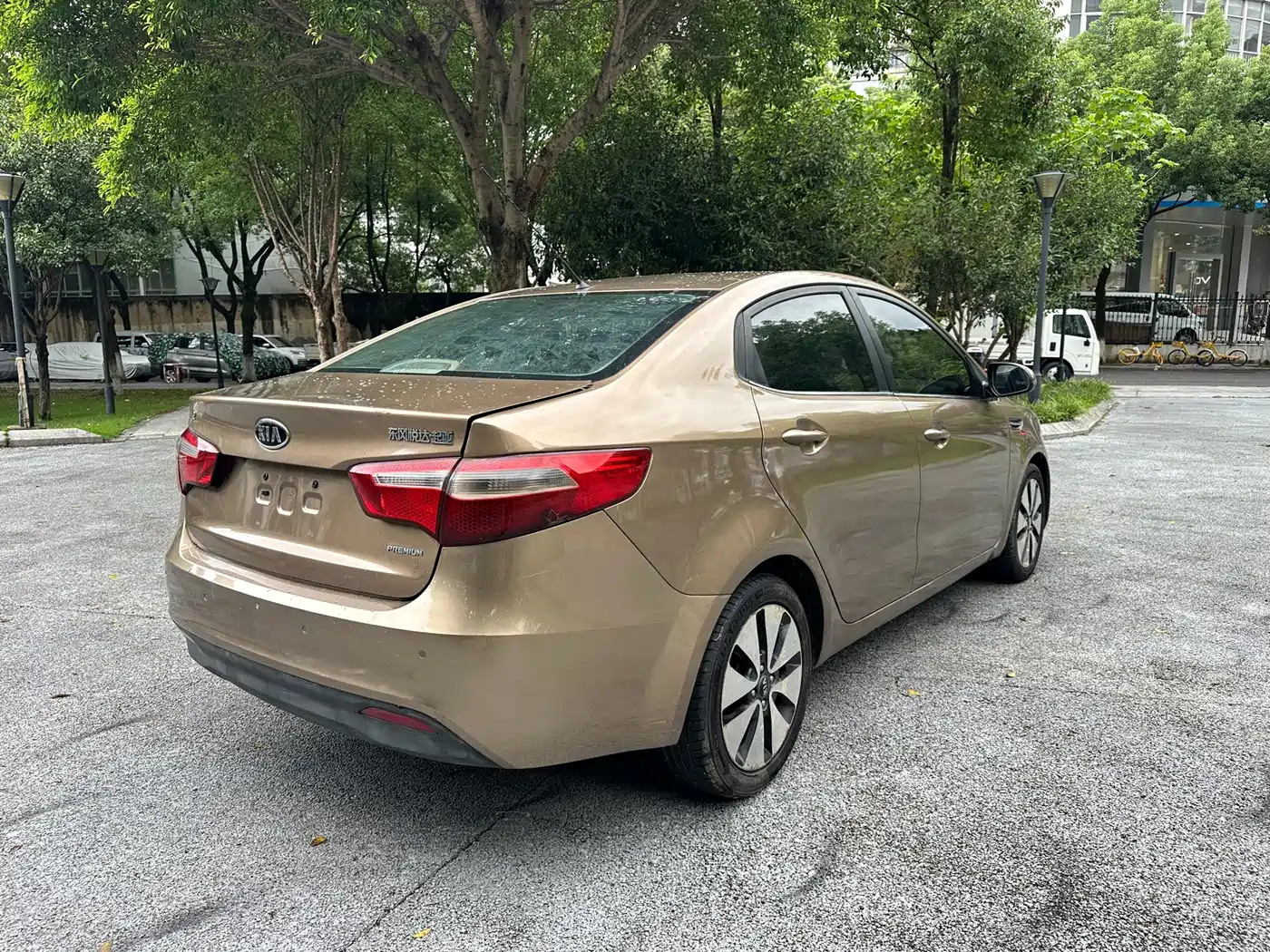 Kia K2 2012 2012 Sedan 1.6L AT Premium ECO Commemorative Edition