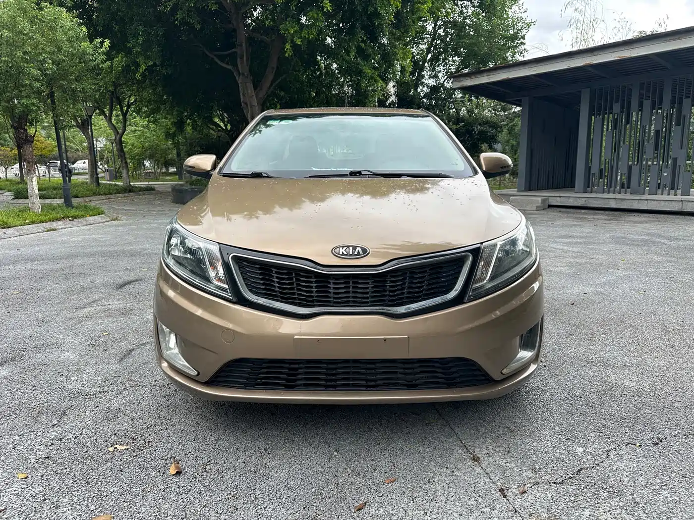 Kia K2 2012 2012 Sedan 1.6L AT Premium ECO Commemorative Edition