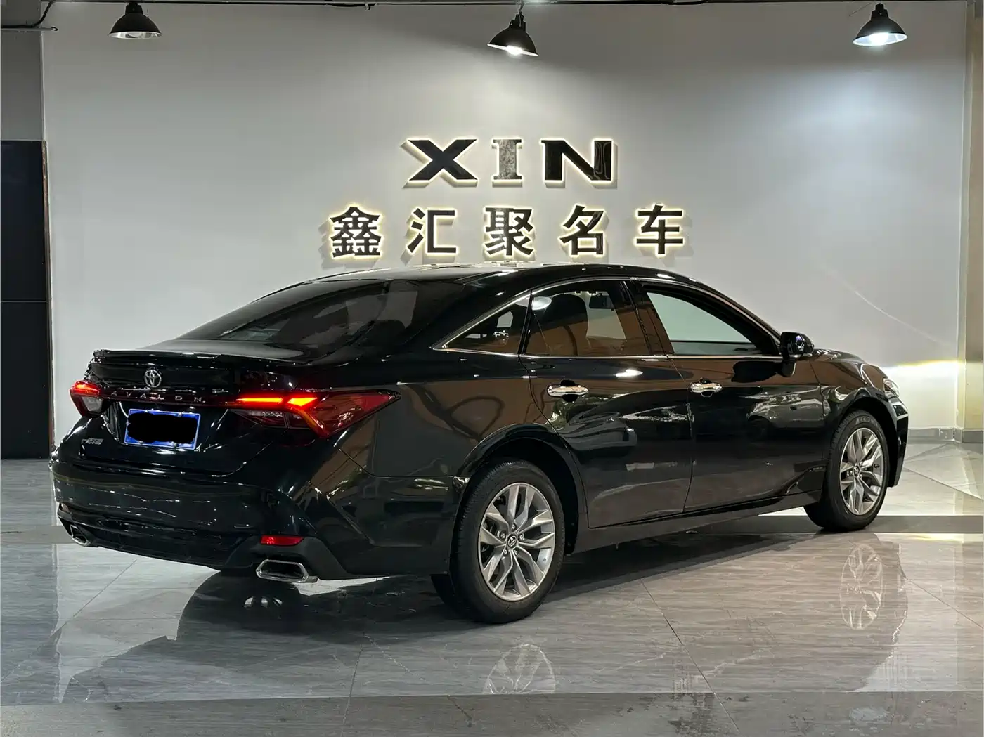 Toyota Avalon 2021 2.5L Luxury Edition фото 6