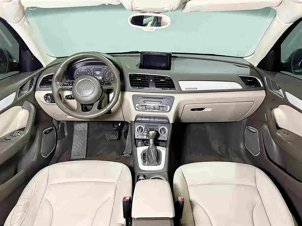 Audi Q3 2013 2013 40 TFSI quattro Luxury Model
