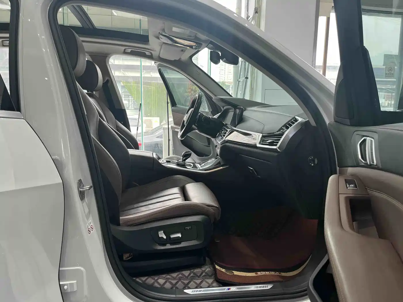 BMW X5 (Import) 2019 xDrive40i M Sport Package фото 12