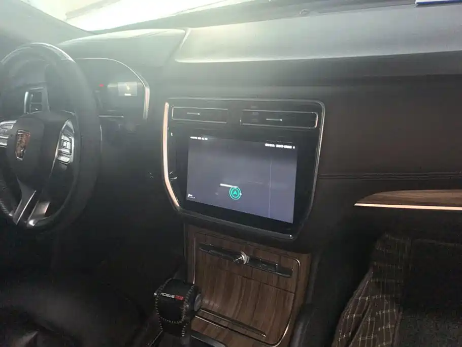 Roewe RX8 2018 2018 30T Smart Internet 2WD Flagship Edition