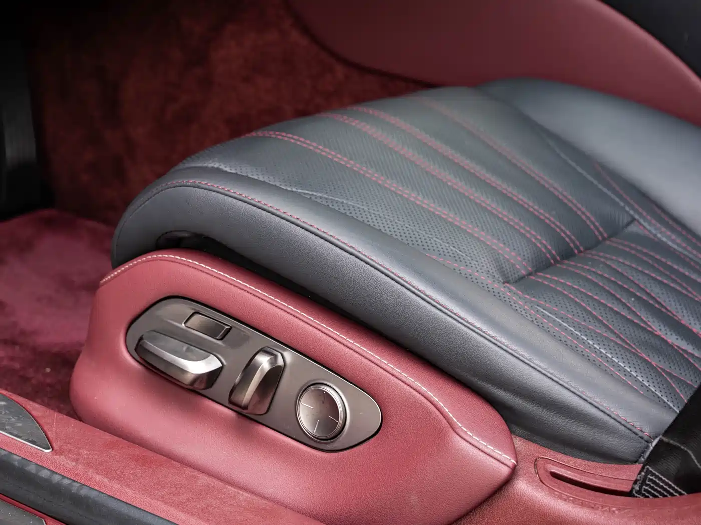 Lexus LS 2021 500h Executive Edition фото 21