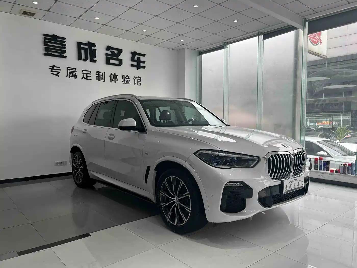 BMW X5 (Import) 2019 xDrive40i M Sport Package фото 3
