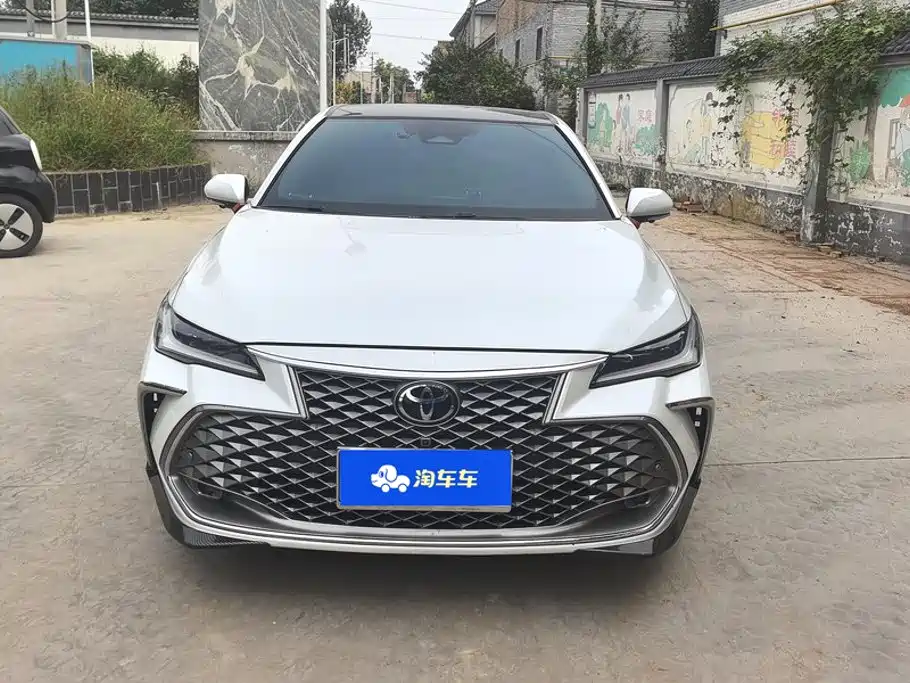 Toyota Avalon 2025 2024 Model Hybrid 2.5L XLE Prestige Edition