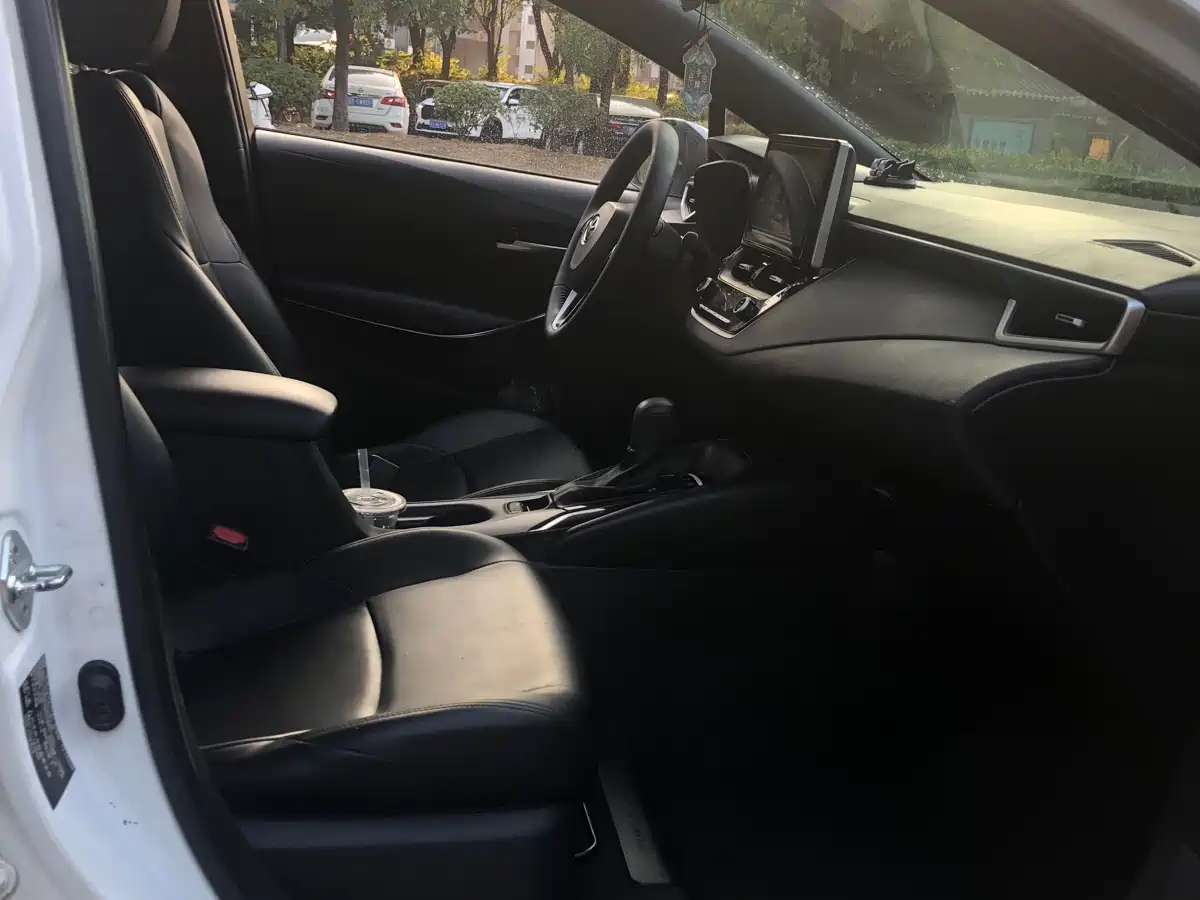 Toyota Levin 2021 Dual Engine 1.8H E-CVT Luxury Edition фото 10
