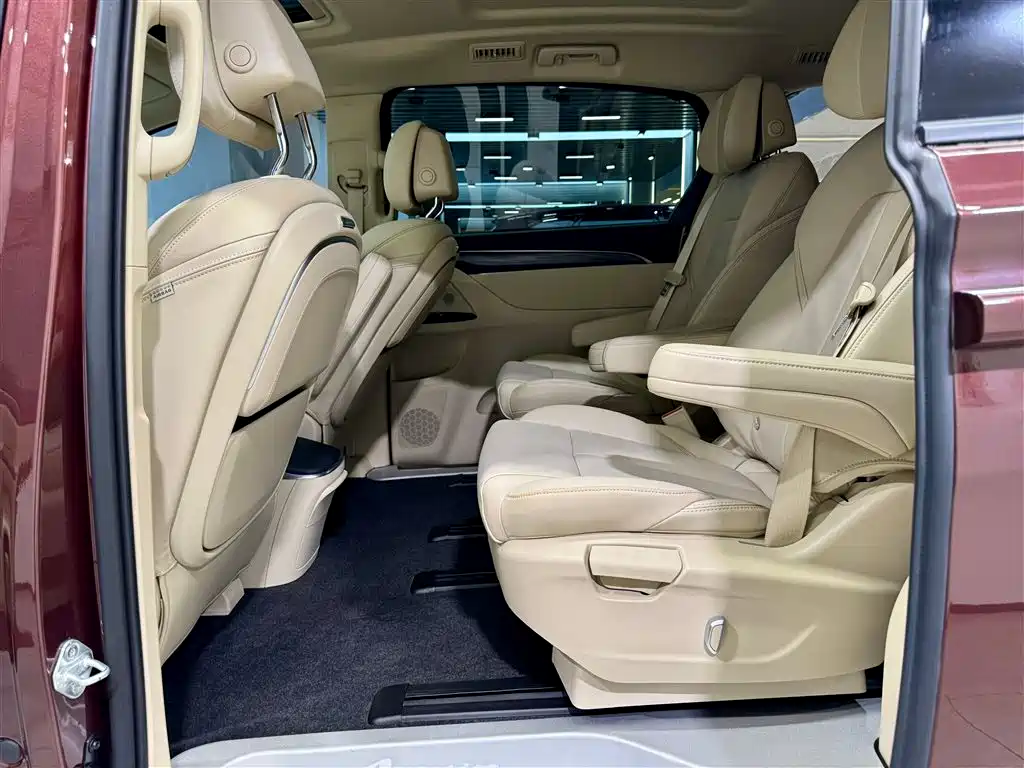Buick GL8 2023 ES Landmaster Exclusive фото 26