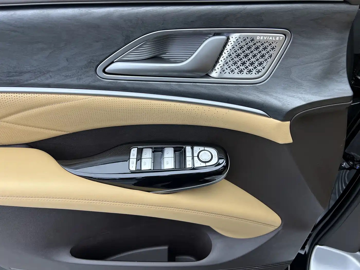 2026 Denza D9