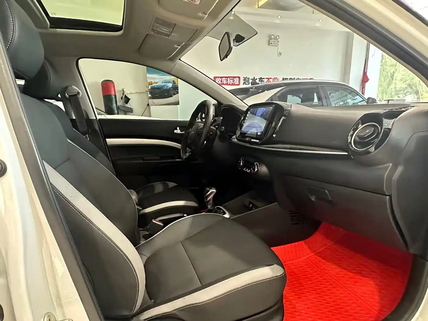 Kia KX1 2021 1.4L CVT Fun Sunroof Version фото 7