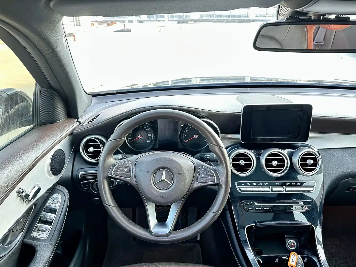 Mercedes-Benz GLC 2016 GLC 200 4MATIC фото 4