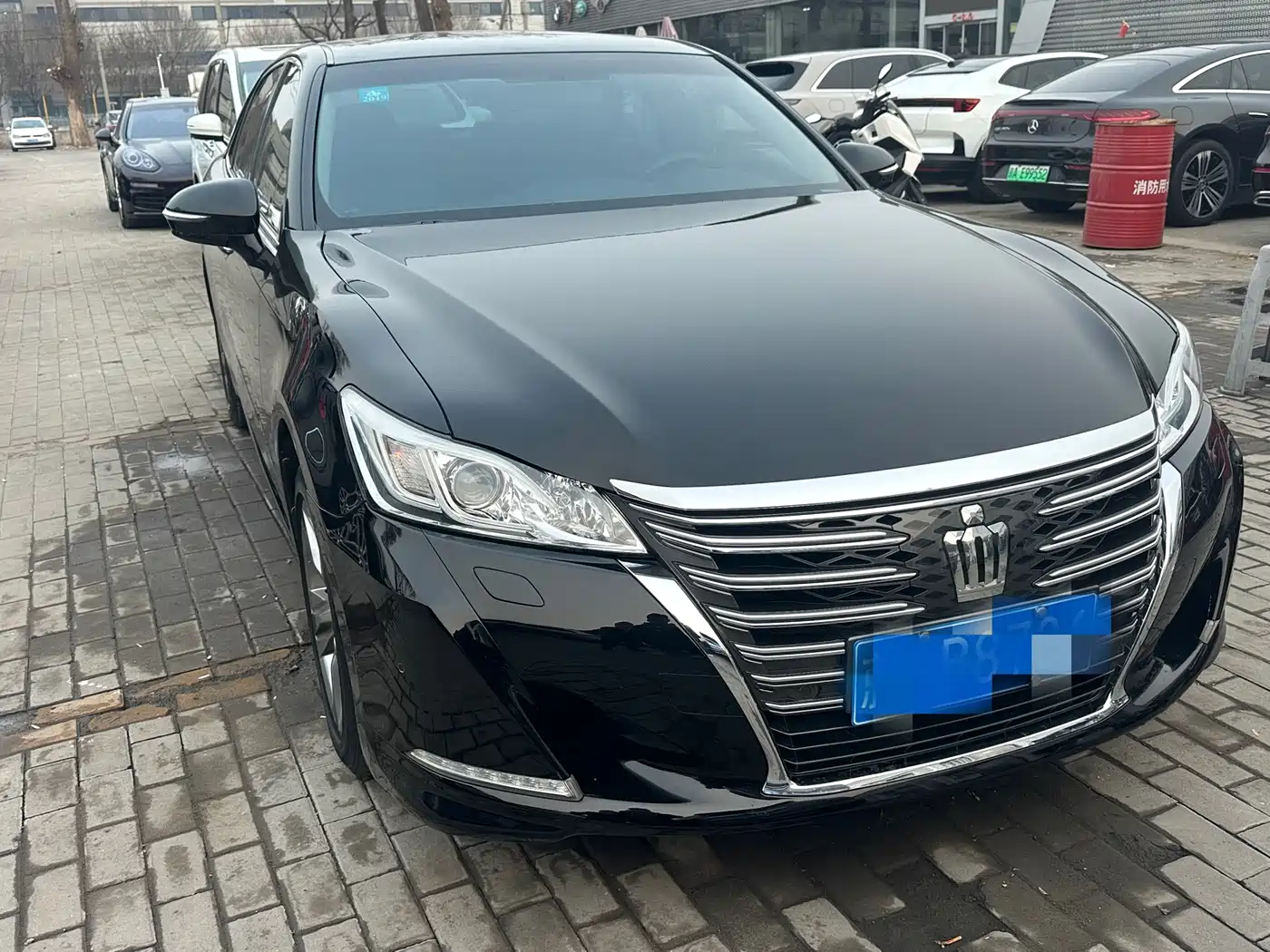 Toyota Crown 2015 2.0T Fashion фото 2