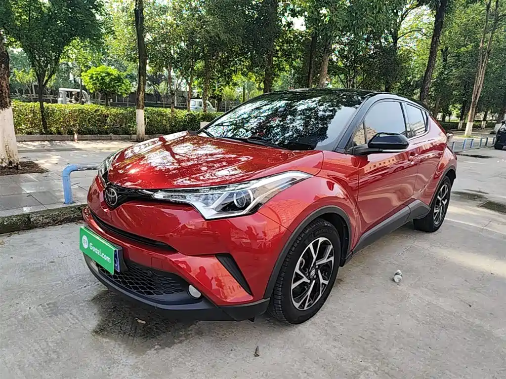 Toyota C-HR 2020 Model 2.0L Leading фото 2