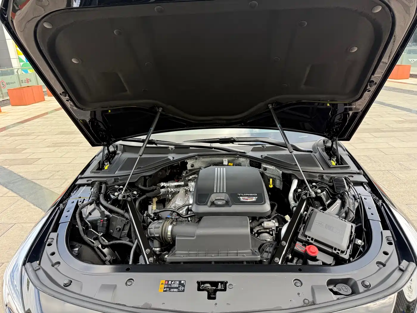 CADILLAC CT6
