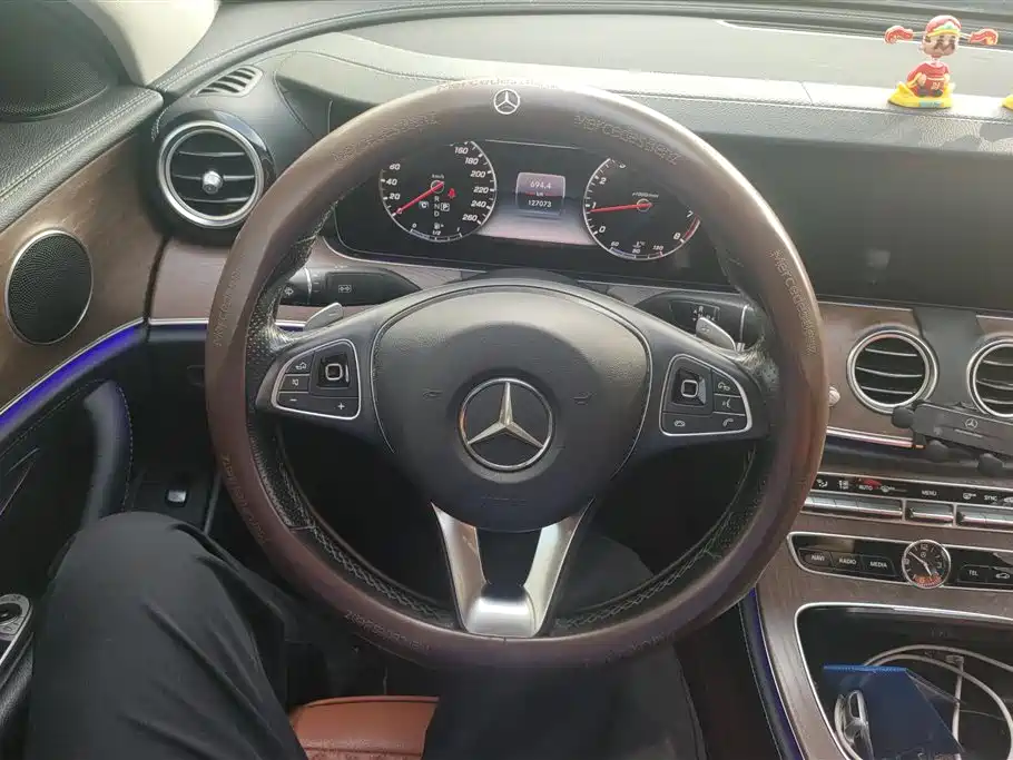 Mercedes-Benz E-Class 2018 Facelift E 200 L фото 15
