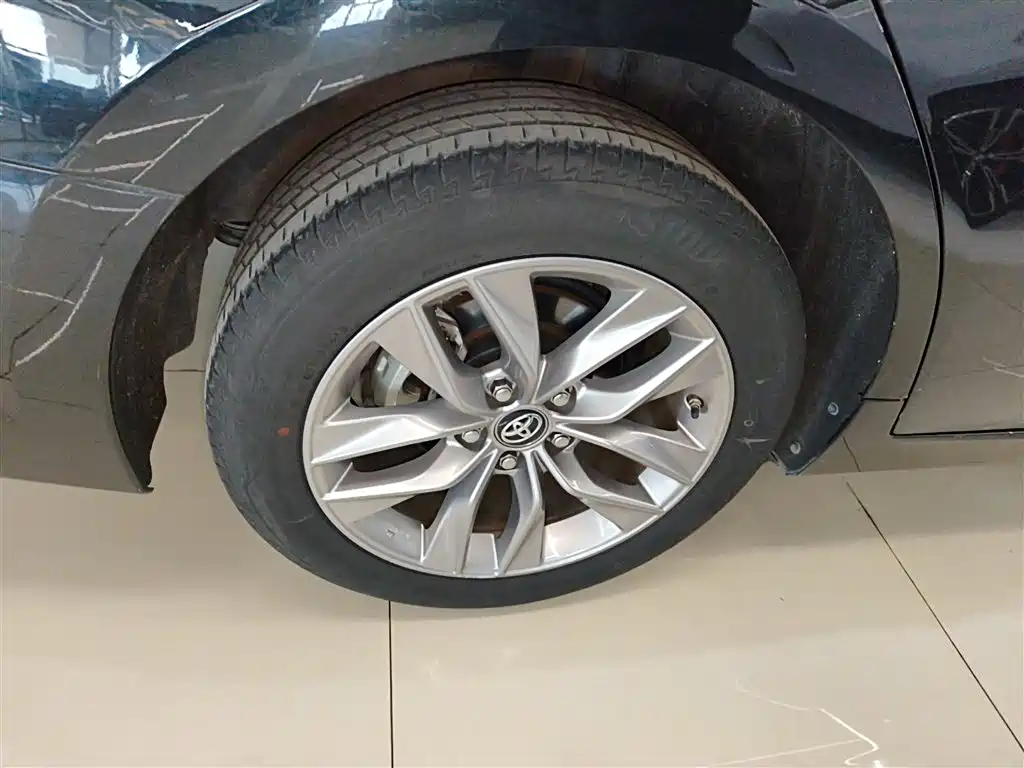 Toyota Avalon 2021 2.5L Luxury Edition фото 26