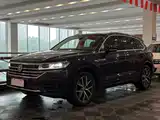 Фото 1 - Volkswagen Touareg