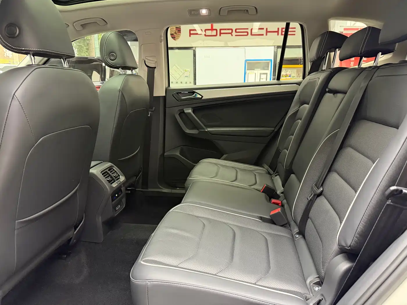 Volkswagen Tiguan L 2018 330TSI Automatic 2WD Flagship Edition фото 16
