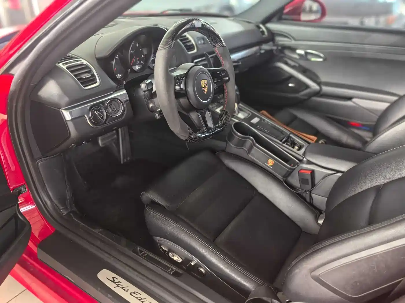 Porsche Cayman 2015 Cayman Style Edition 2.7L фото 14