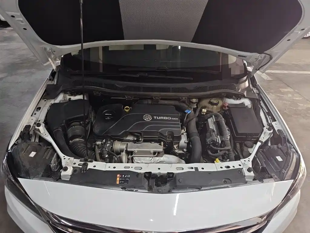 Buick Verano 2017 Sedan 20T DCT Leading фото 11