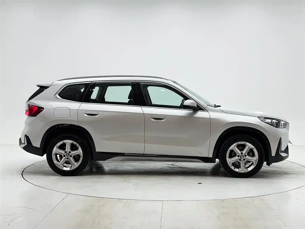 BMW X1 2023 sDrive20Li X Design Package фото 9