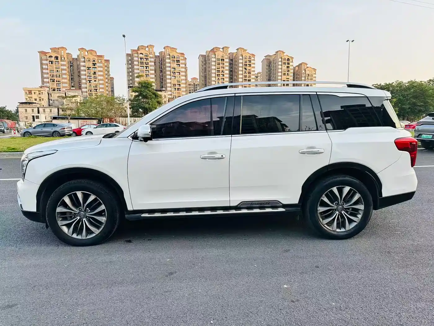 GAC Trumpchi Trumpchi GS8 2017 320T 2WD Luxury Smart Connect (7-seater) фото 6