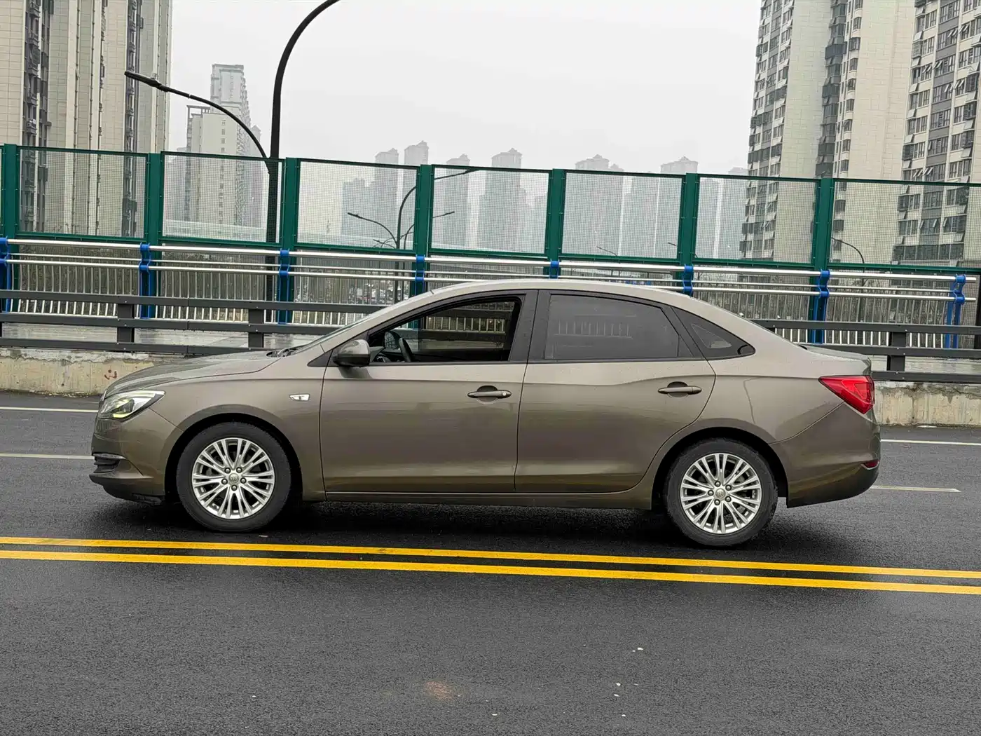 Buick Excelle 2016 15N Automatic Elite фото 4