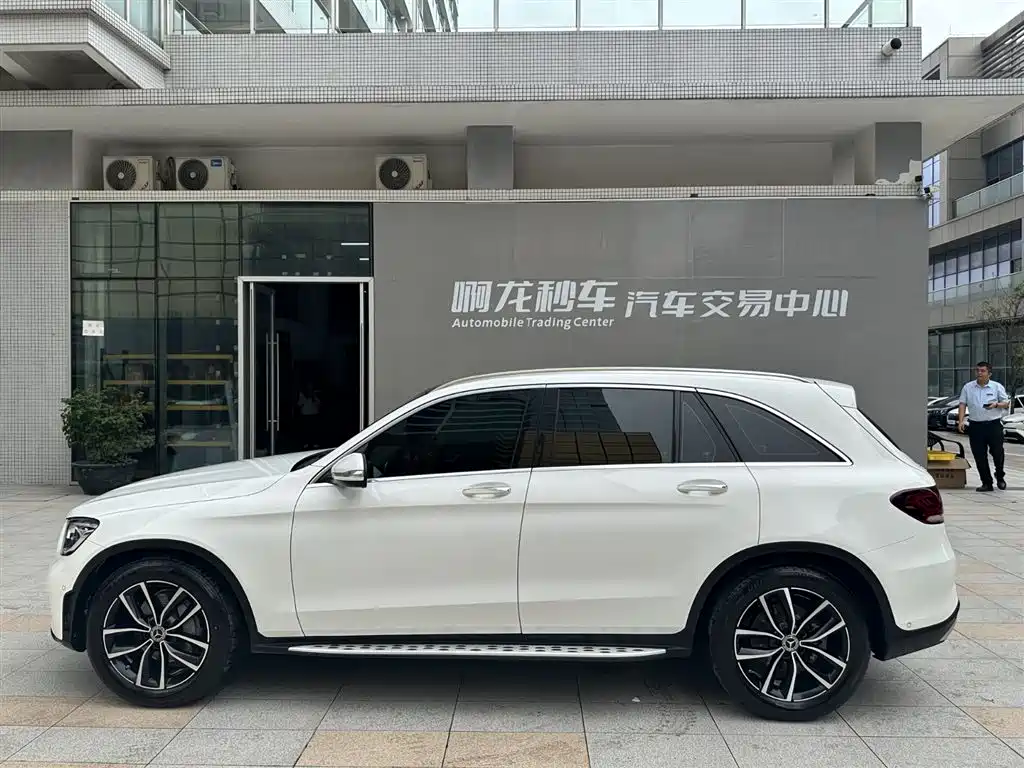 Mercedes-Benz GLC 2020 Facelift GLC 260 L 4MATIC Luxury фото 21