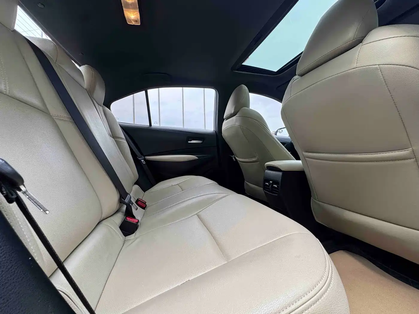 Toyota Levin 2021 Dual Engine 1.8H E-CVT Luxury Edition фото 7