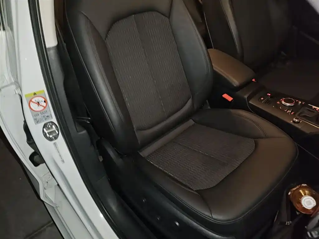 Audi A3 (Import) 2014 Limousine 40 TFSI S line Comfort фото 25