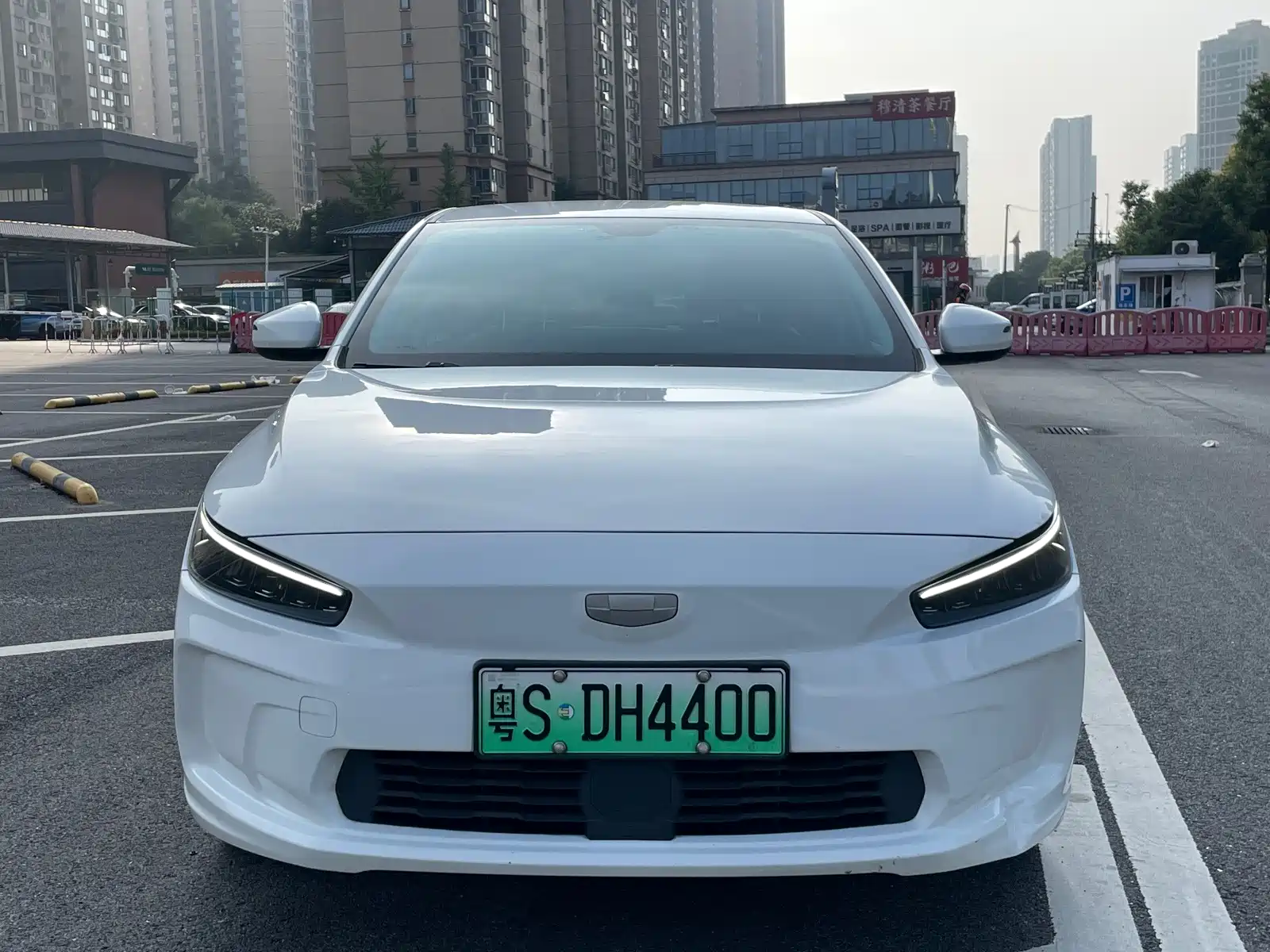Фото 2 - Geely Geometry A