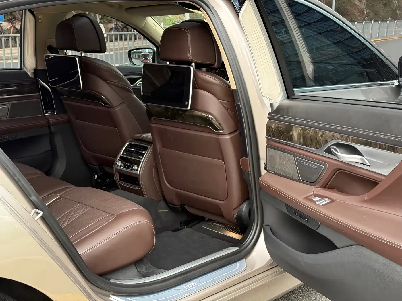 BMW 7 Series 2018 730Li Premium Type Excellence Package фото 11