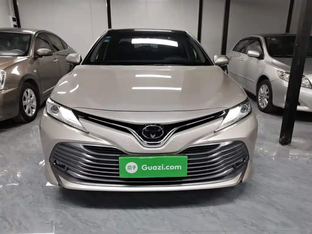 Toyota Camry 2018 2.5G Luxury Edition фото 3