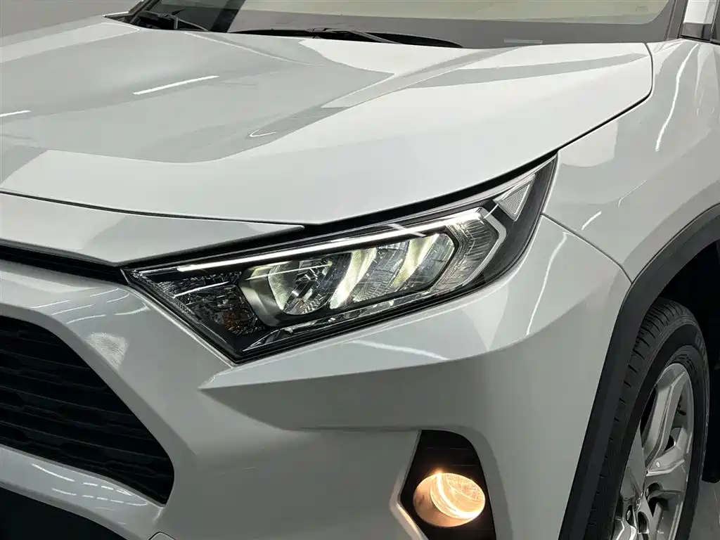 Toyota RAV4 Rongfang 2022 2.0L CVT 4WD Trend Plus Edition фото 9