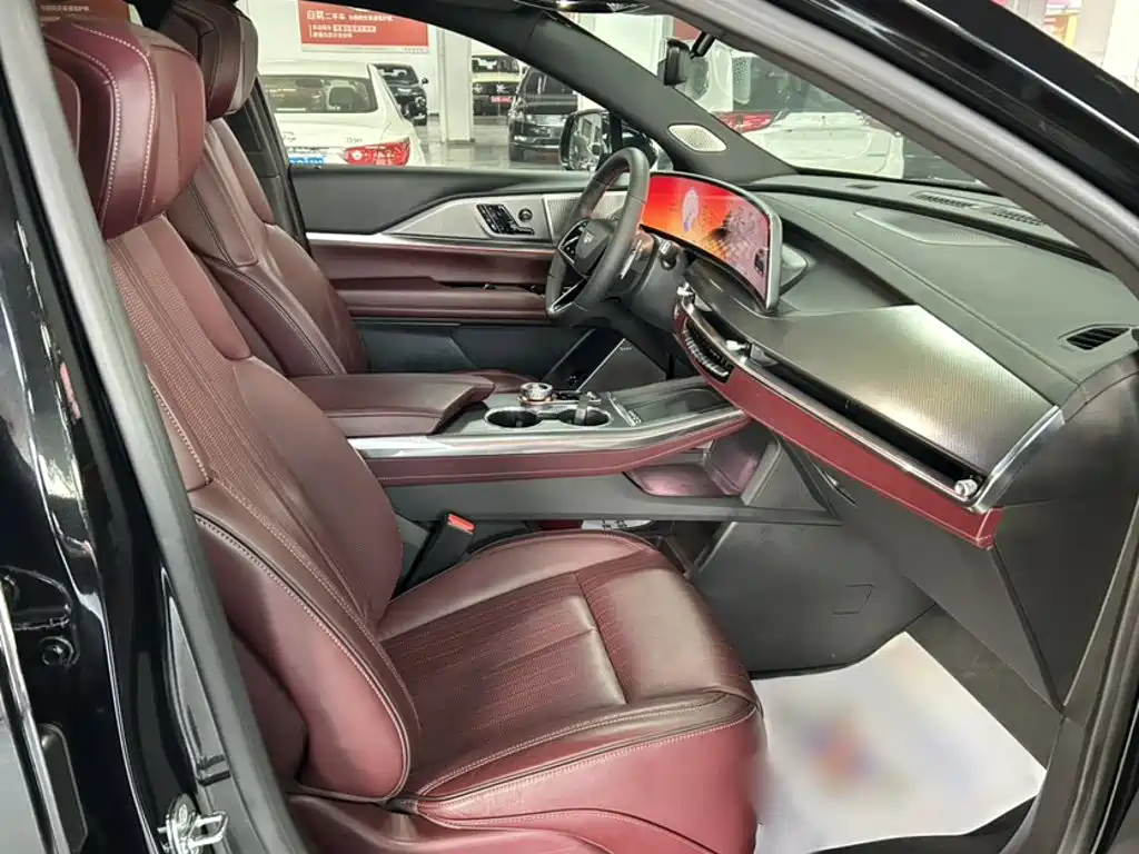 Cadillac XT5 2024 2025 Model 2.0T Platinum