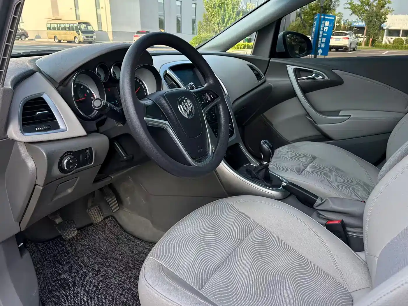 Photo 10 - Buick Excelle