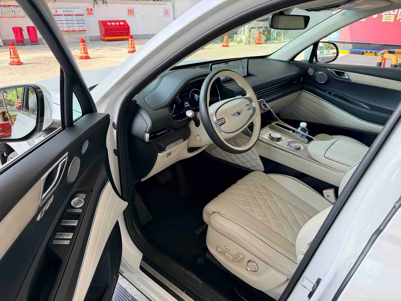 Genesis GV80 2024 2023 2.5T 4WD Flagship Edition 7-seater