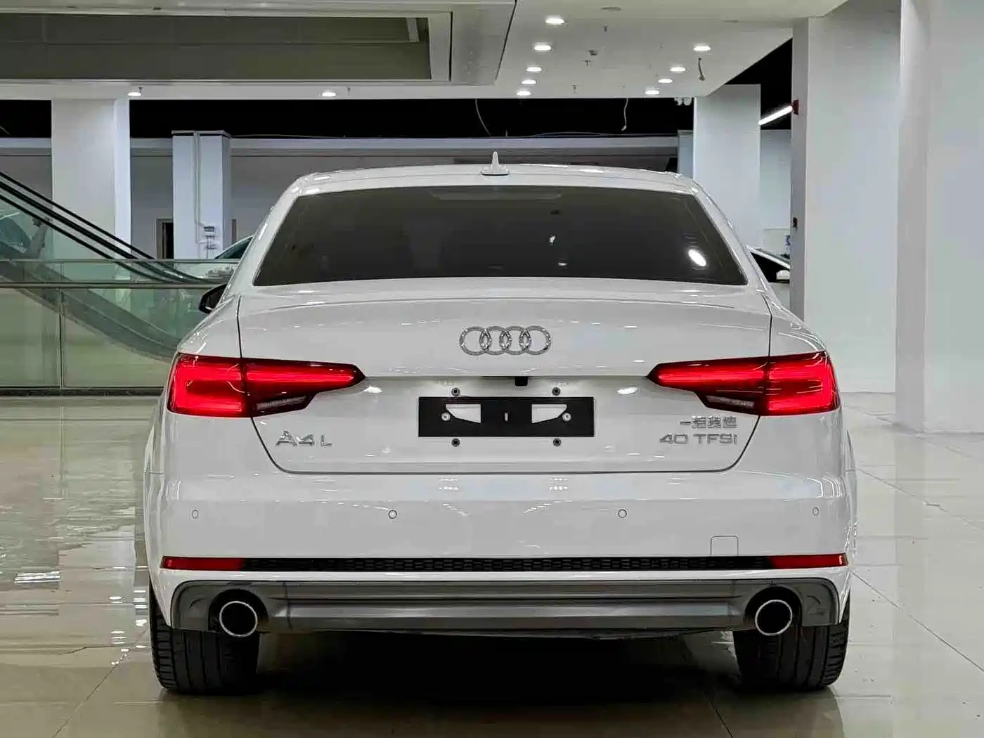 Audi A4L 2018 30th Anniversary 40 TFSI Fashion фото 5