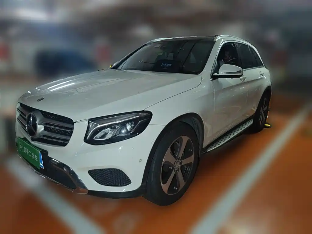 Mercedes-Benz GLC 2016 GLC 260 4MATIC Luxury фото 2