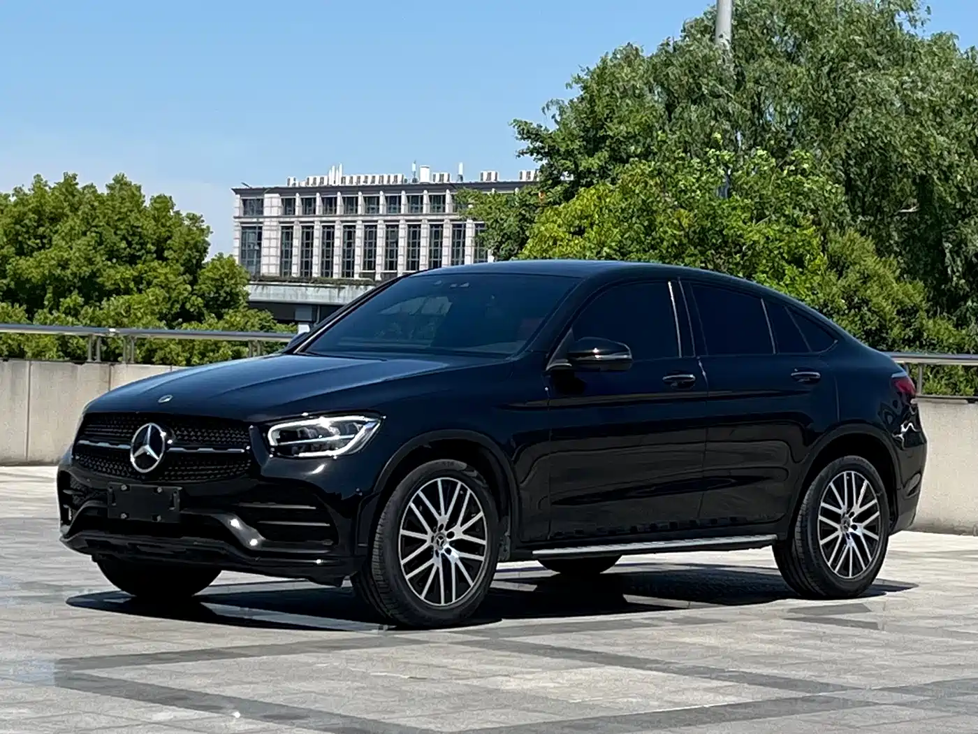 Mercedes-Benz GLC Coupe 2021 GLC 300 4MATIC Coupe SUV