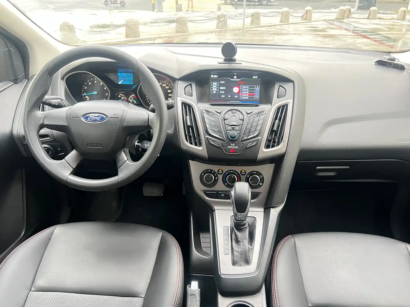 Фото 21 - Ford Focus