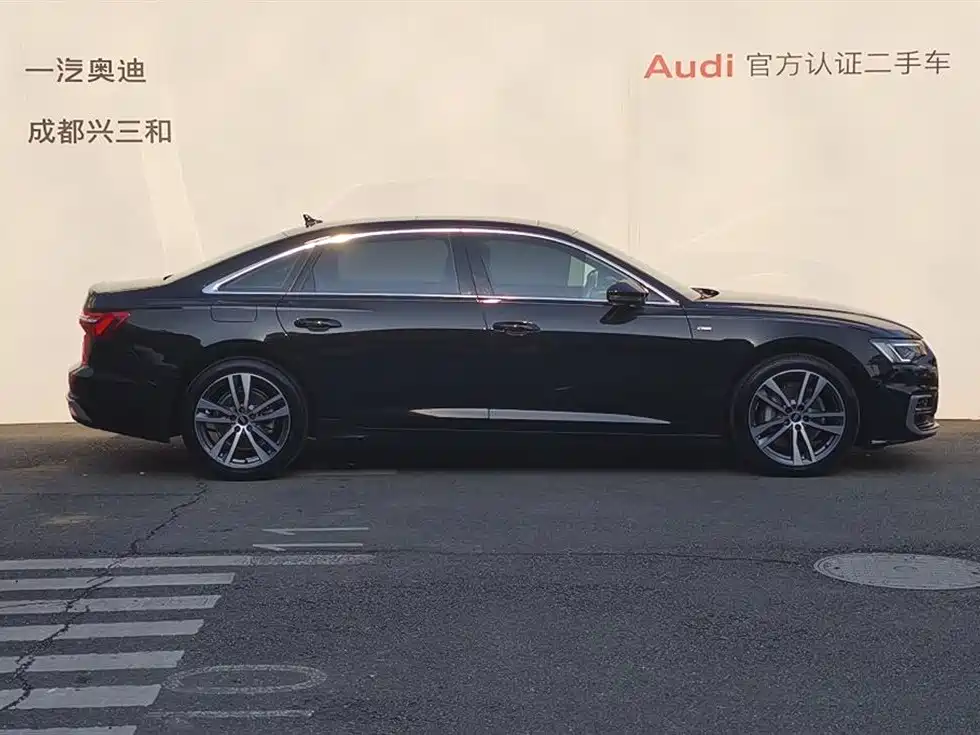 Audi A6L 2024 40 TFSI Luxury Dynamic фото 2
