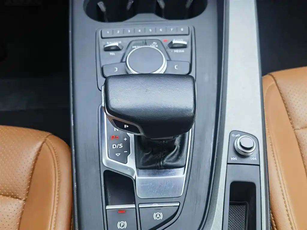 Audi A4L 2018 30th Anniversary 40 TFSI Progressive фото 13