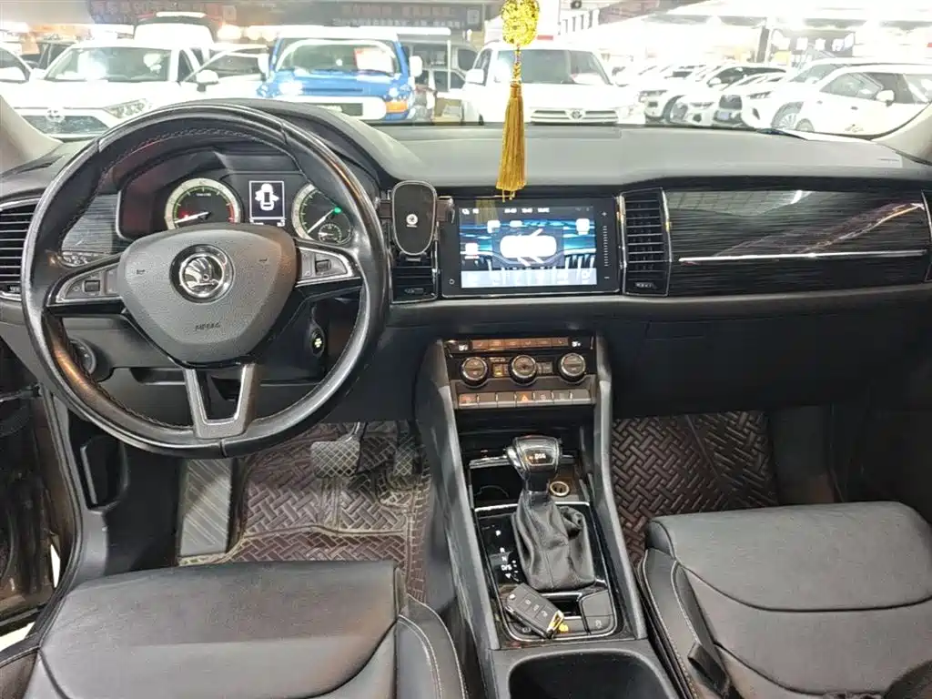 Škoda Kodiaq 2018 Facelift TSI330 5-seat 2WD Premium Luxury Edition фото 10