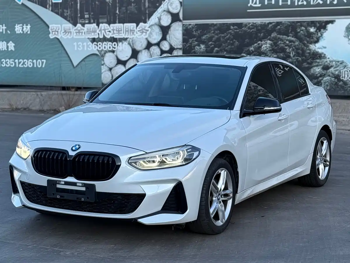 BMW 1 SERIES
