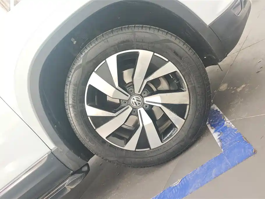 Volkswagen Tayron 2019 330TSI 2WD Luxury Plus China VI фото 6