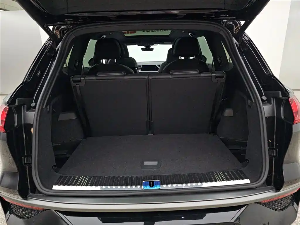 Audi Q6 2023 50 TFSI quattro Soaring Edition One фото 7