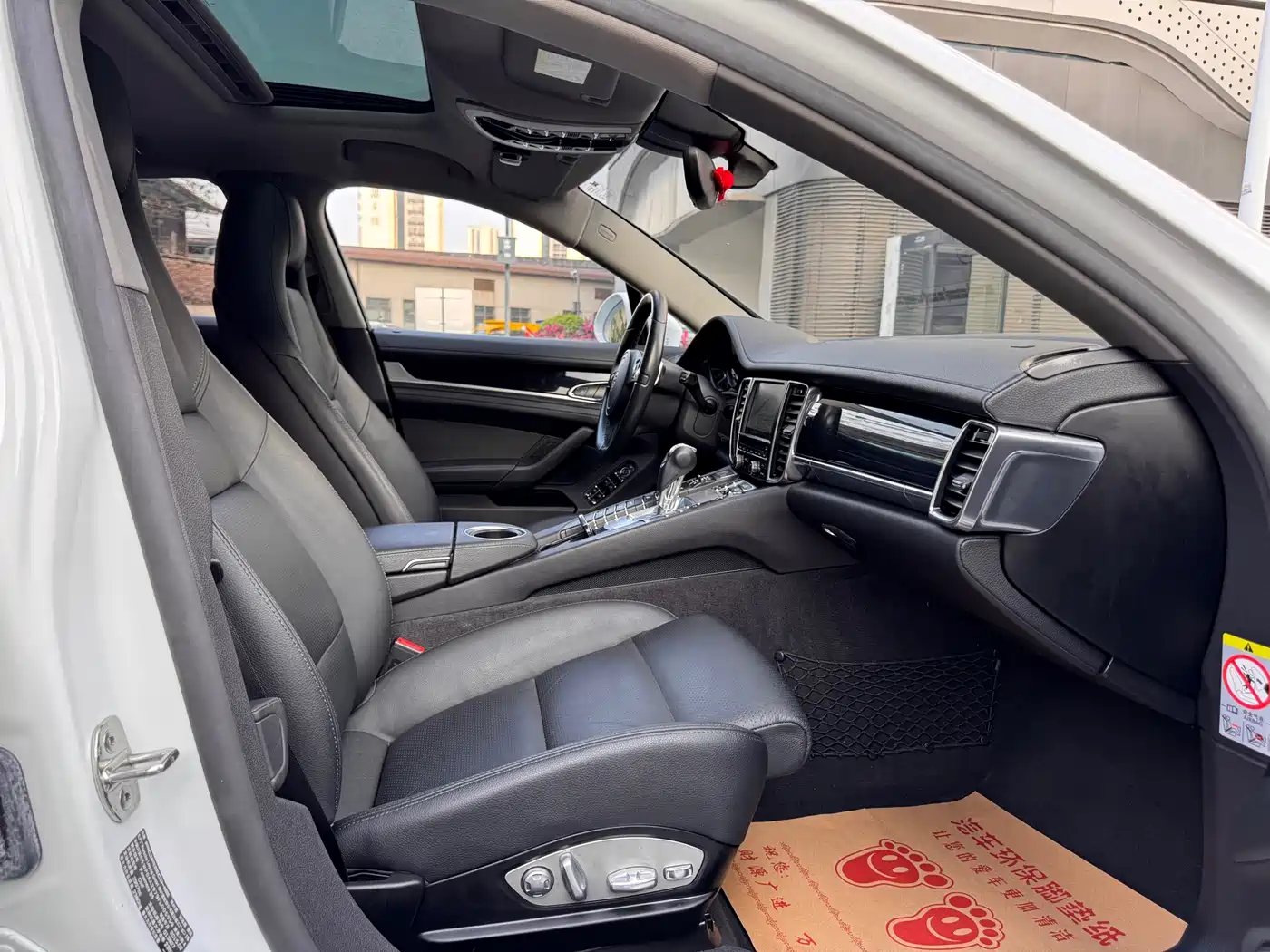 Porsche Panamera 2014 Panamera 3.0T фото 23