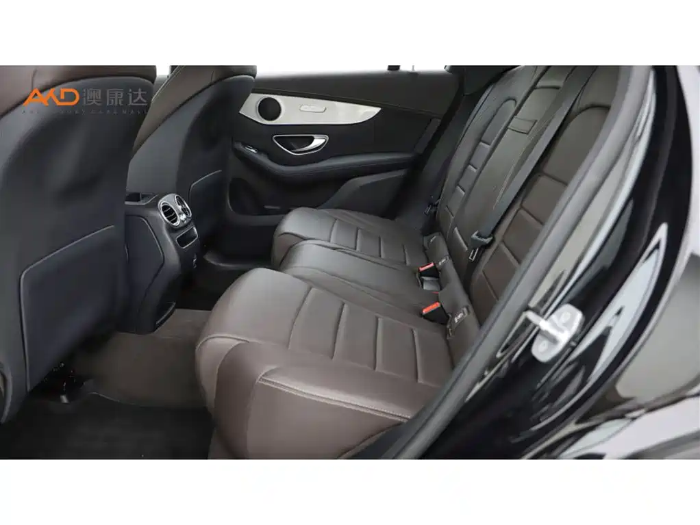 Mercedes-Benz GLC 2021 GLC 260 L 4MATIC Sporty фото 7