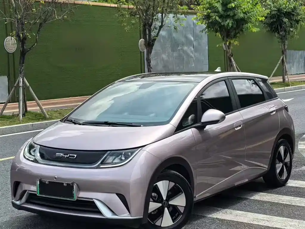 BYD Dolphin 2023 420km Fashion Edition